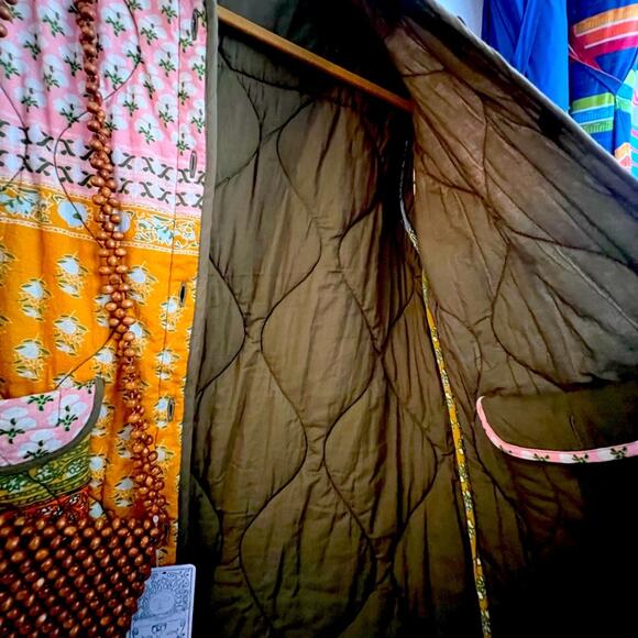 NEW Jen’s Pirate Booty golden gate quilted jacket XS (fits up M) REVERSIBLE$265 - Picture 5 of 6